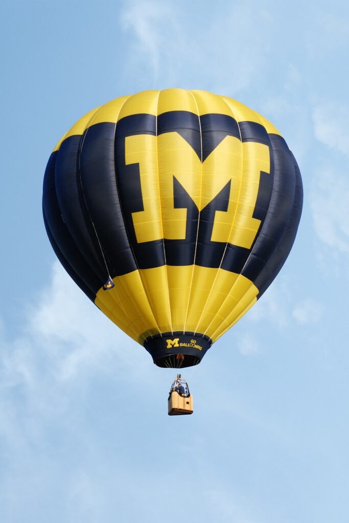 hot air balloon, university of michigan, blue-1866360.jpg